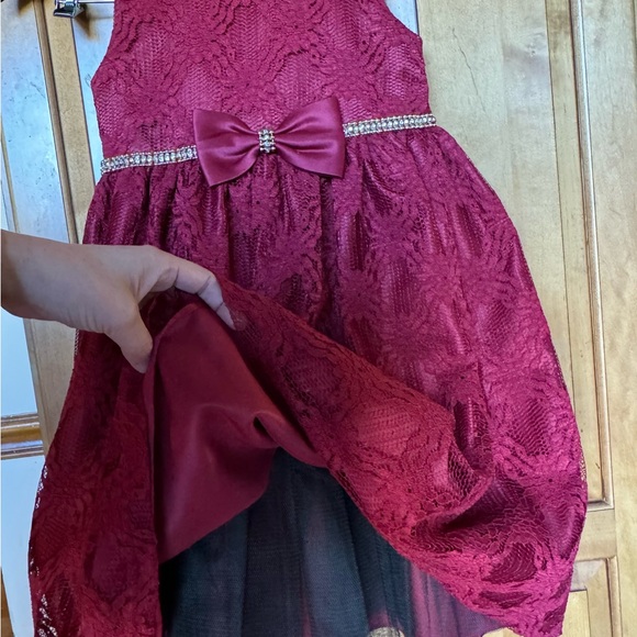 Girl Red Dress Size 6 - Picture 2 of 9